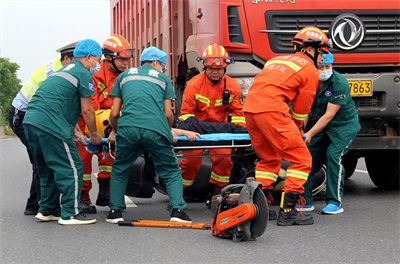 东兰沛县道路救援